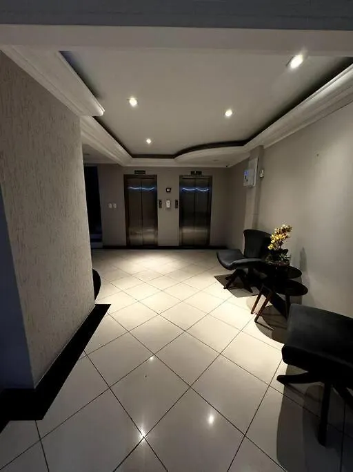 Balneário Camboriú Lindo Apartamento Quadra Mar - Garagem Privada